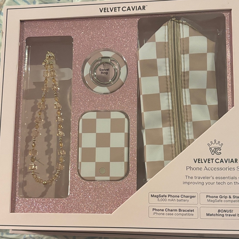 Velvet Caviar Checkered Accessory Set - Pink and Tan
